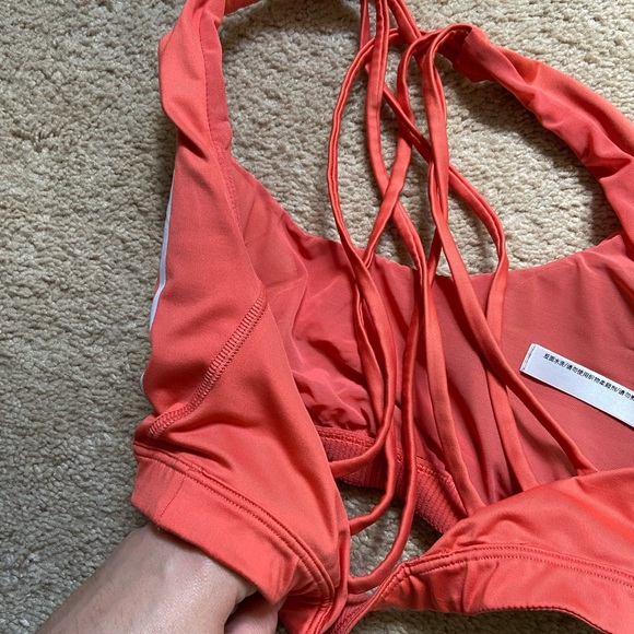 VS Strappy back Sports bra - Picture 5 of 7